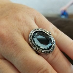 Gorgeous gray ring